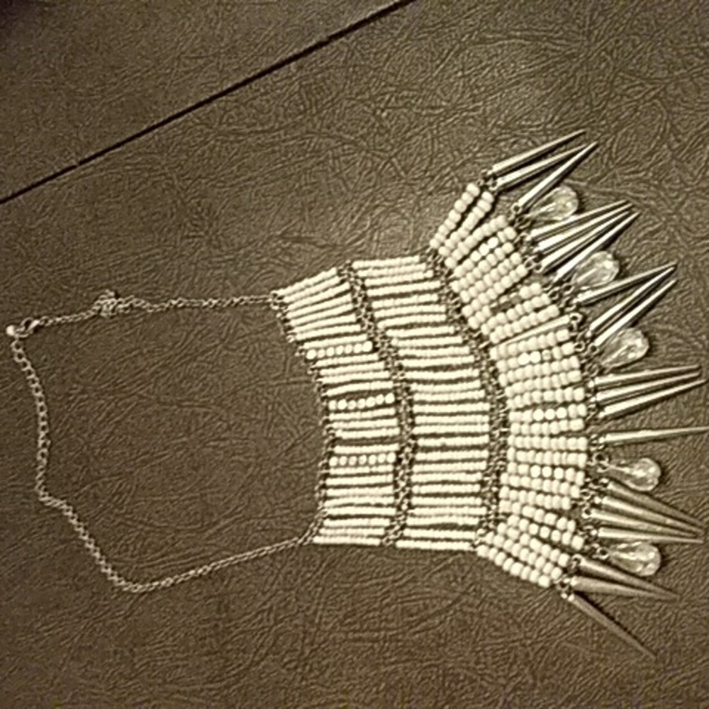❄️White & Gray Necklace ❄️ Winter Sale ❄️